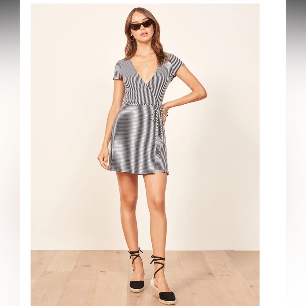 NWT Reformation Tulip Wrap Dress